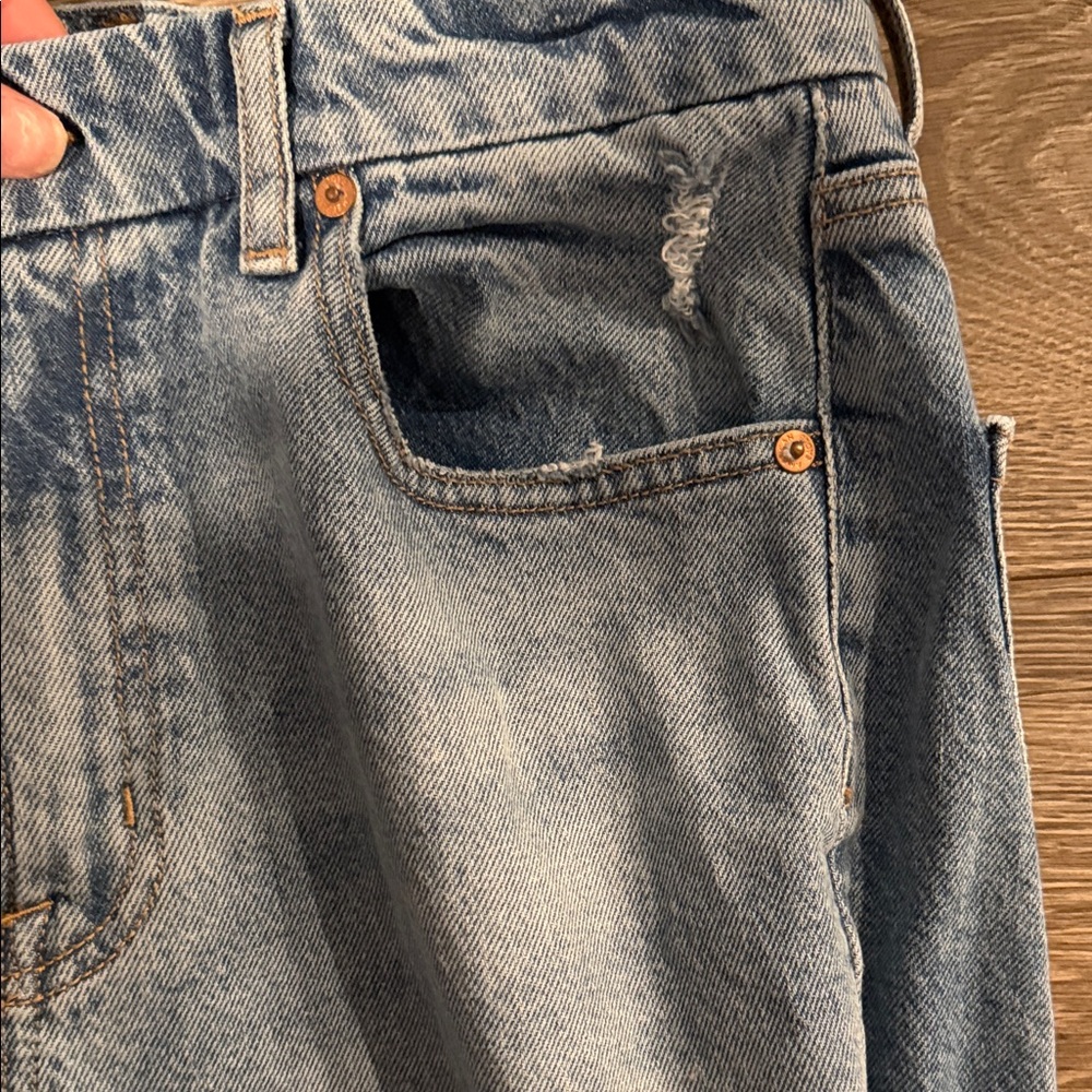 American Eagle Curvy 90s Bootcut Light Blue Flared Open Ankle Jeans - Picture 4 of 11